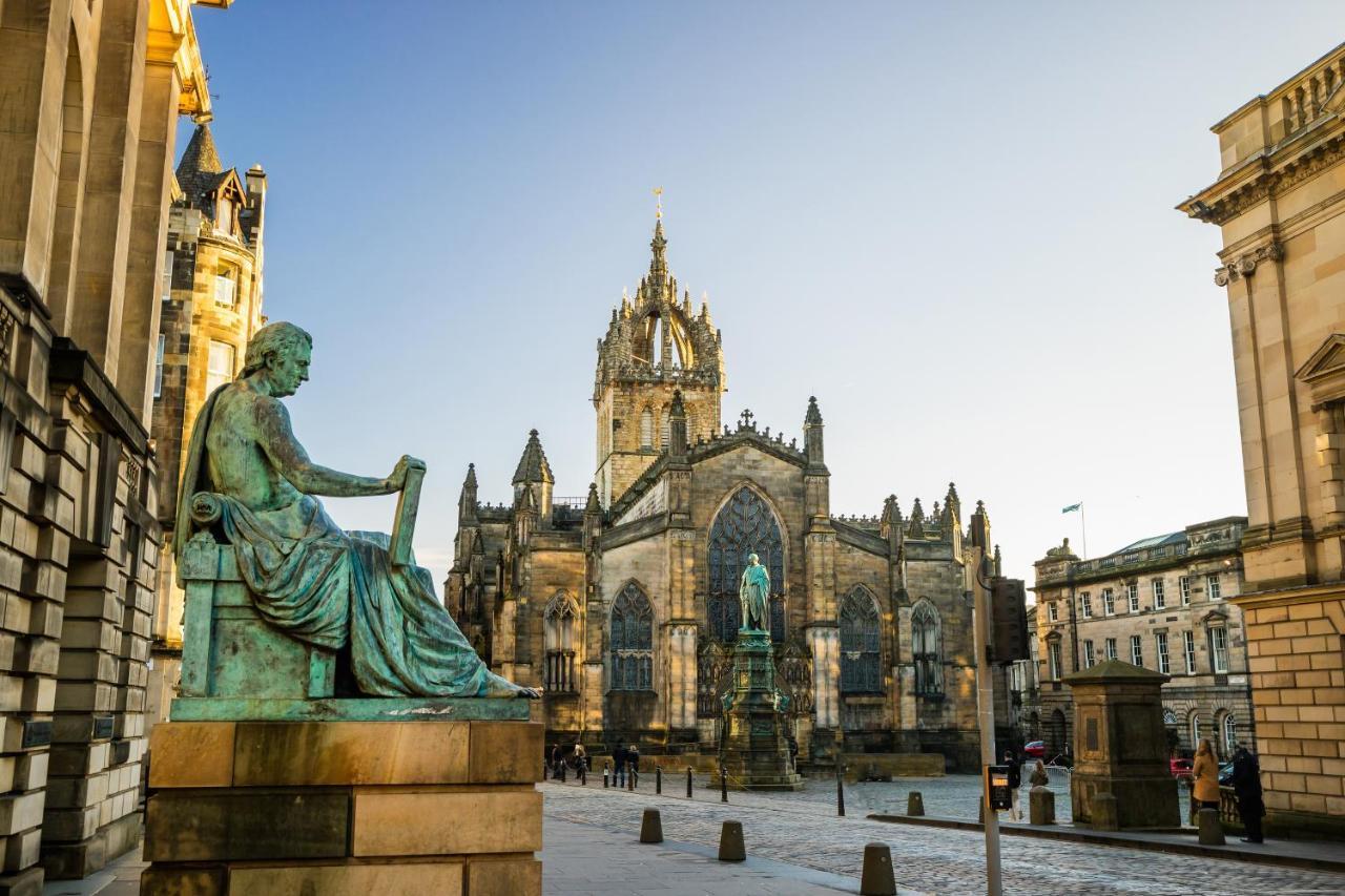 Bright & Tranquil Apartment Near City Centre With Free Parking! Edinburgh Eksteriør bilde