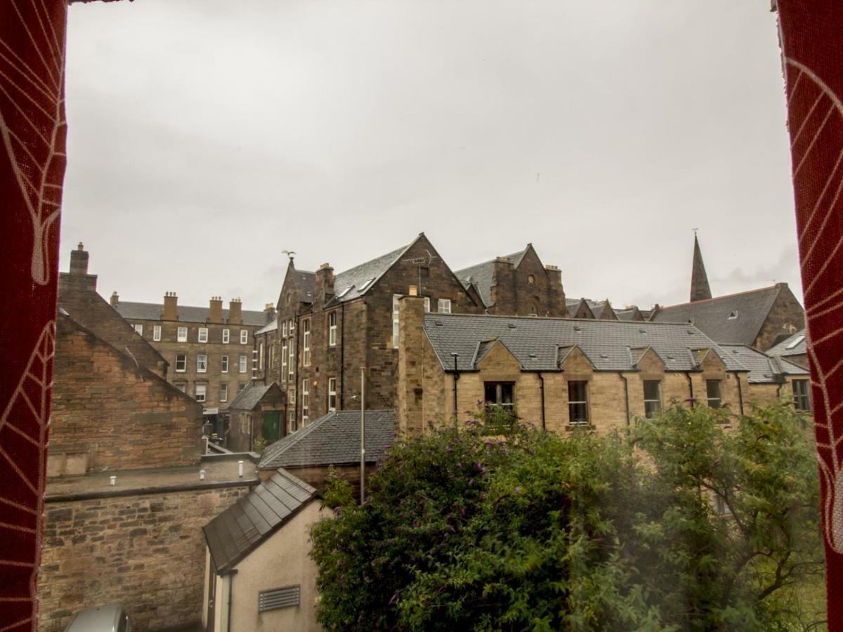 Bright & Tranquil Apartment Near City Centre With Free Parking! Edinburgh Eksteriør bilde